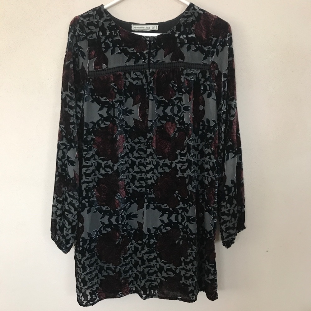 Abercrombie & Fitch Long Sleeve Velvet Dress